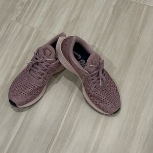 Nike Women's Dusty Pink Athletic Shoes